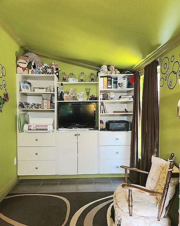 1st image of 117 Frona Ln