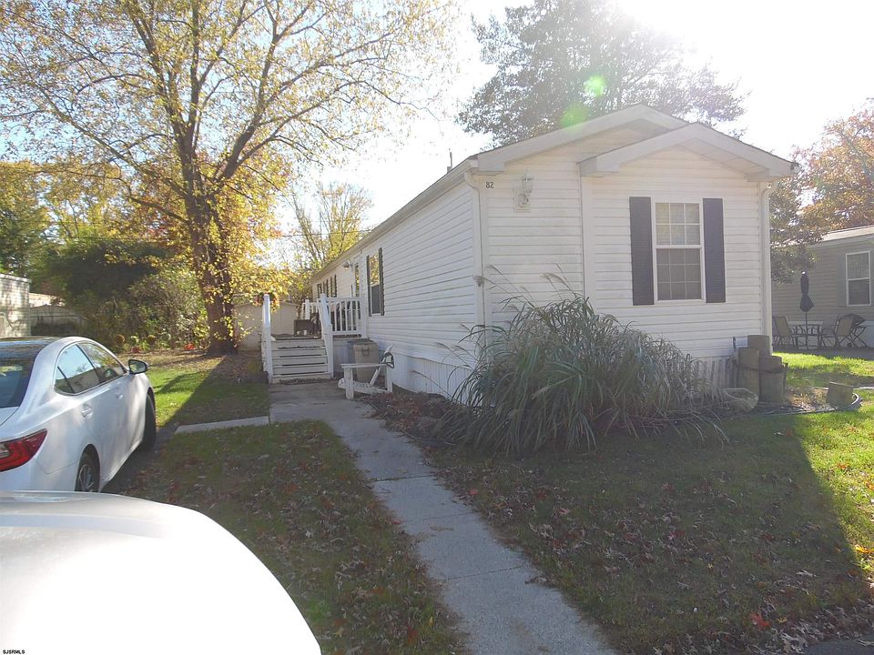 1st image of 82 Elm St