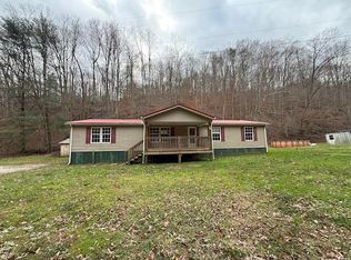 509 Ponder Br, Frenchburg, KY 40322