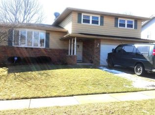 1935 Murcer Ln, Elgin, IL 60123