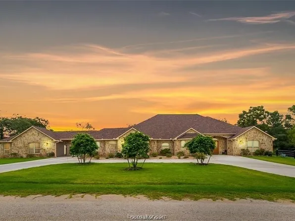 4367 Quiet Waters, North Zulch, TX 77872