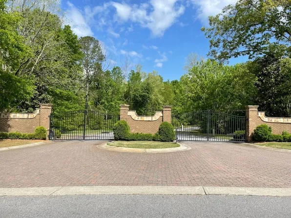 105 Reserve Dr, Carrollton, GA 30117