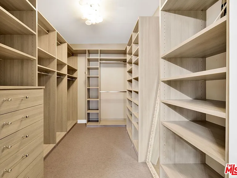 6250 Hollywood Blvd #6F — Photo 35