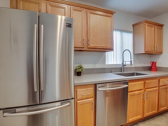 4th image of 5433 Abbott Pl APT 9
