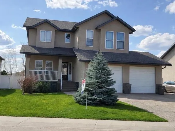 34 E Poplar Dr, Whitecourt, AB T7S 0A1