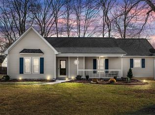 106 Unity Ln, Kernersville, NC 27284