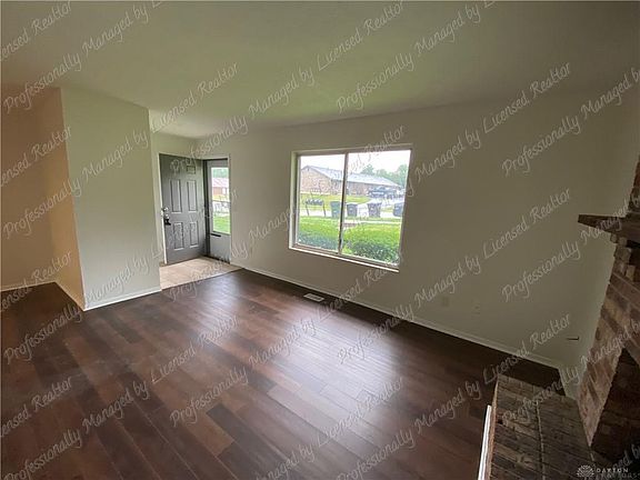4th image of 1131 Redbluff Dr #A