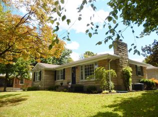 8700 Michael Edward Dr, Louisville, KY 40291