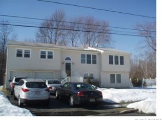 10 Stonehurst Ter, Hazlet, NJ 07730
