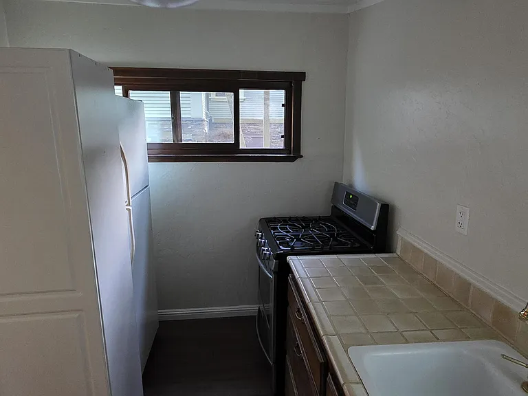601 Old Hazel Dell Rd — Photo 10