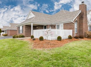 8419 Eagle Creek Dr, Lyndon, KY 40222
