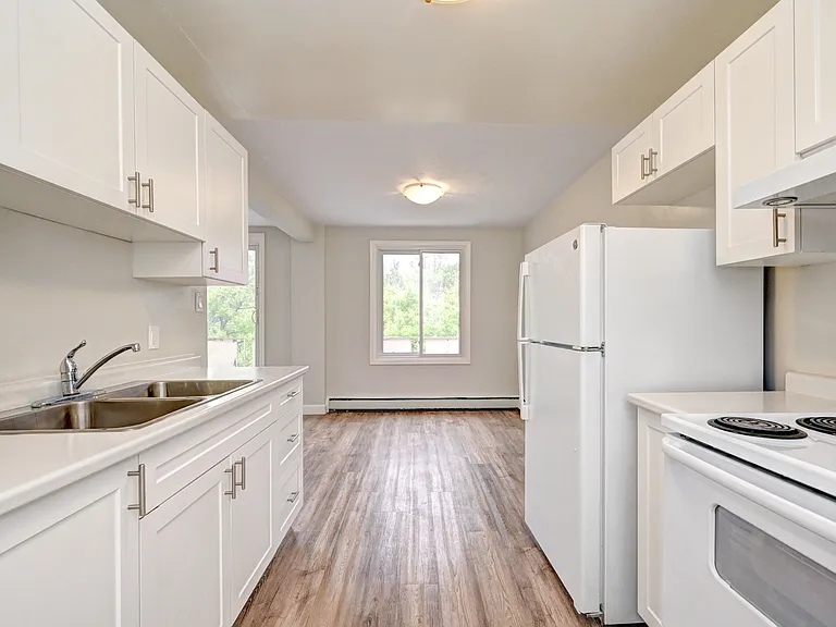 310 Clyde Rd — Photo 12