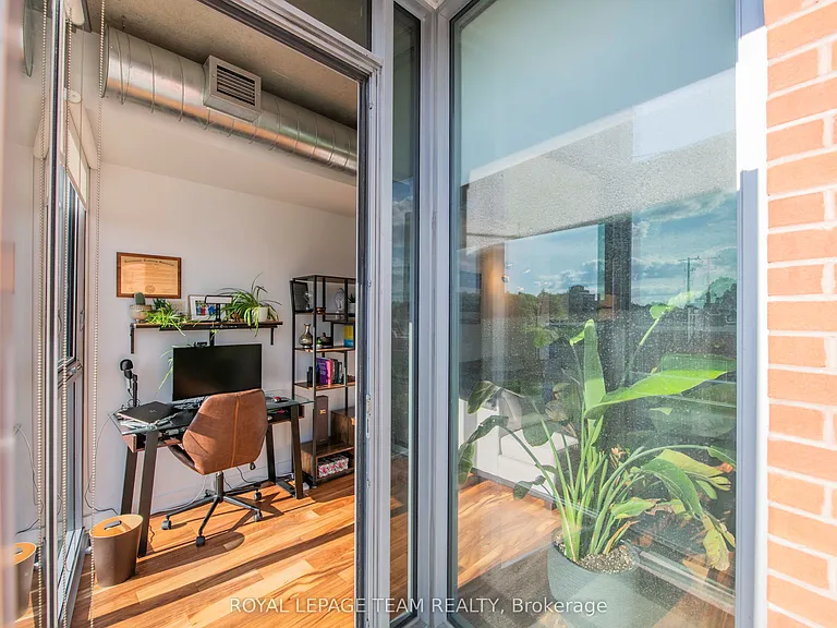 360 McLeod St #306 — Photo 18