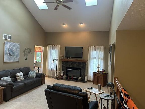 2nd image of 4818 Kingdom COURT