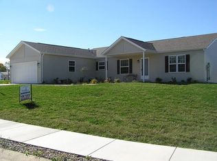 203 N Columbus St, North Pekin, IL 61554