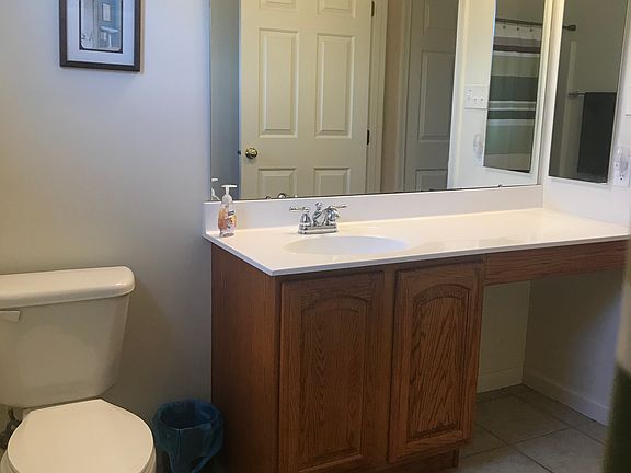 Upstairs Bathroom _2
