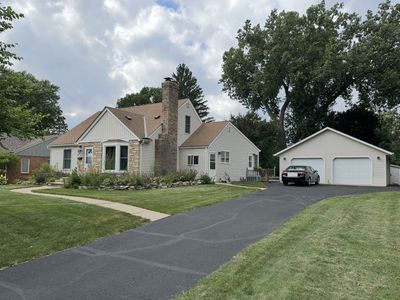 1265 Shryer Ave W, Roseville, MN, 55113