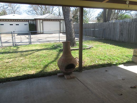 2 car/1 car garage/workshop