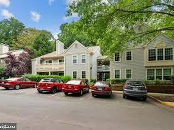 2225 Lovedale Ln #302A, Reston, VA 20191