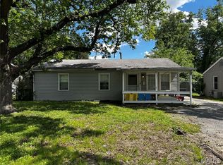 508 Saint James Dr, East Saint Louis, IL 62206