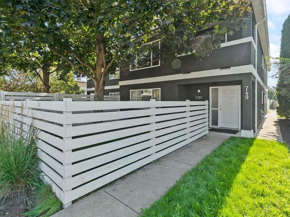 749 Francis Ave, Kelowna, BC V1Y 5G6