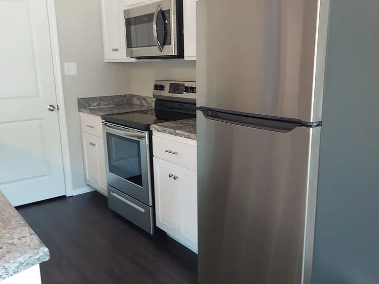 2124 Ingalls Ln #A — Photo 10