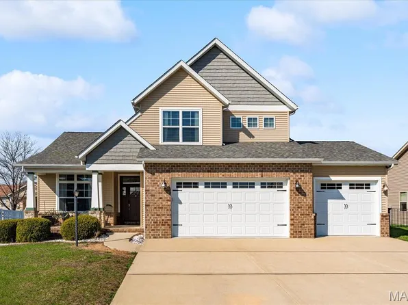 3119 Birmingham Dr, Glen Carbon, IL 62034