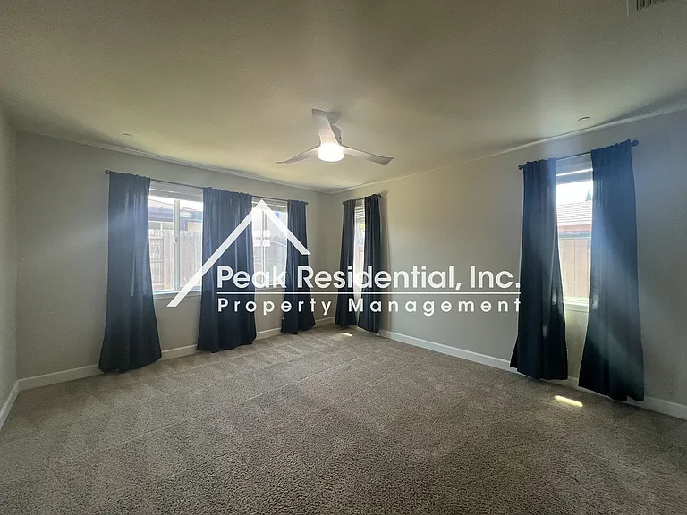 9369 Sierra Creek Dr — Photo 22