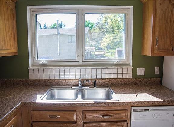 5th image of 6016 Waterfront Dr