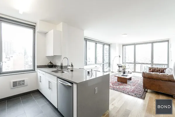 Rented by Bond New York | media 1