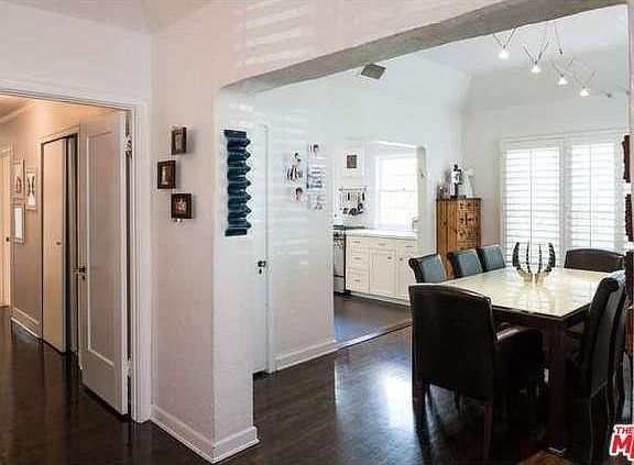 4th image of 2131 Manning Ave