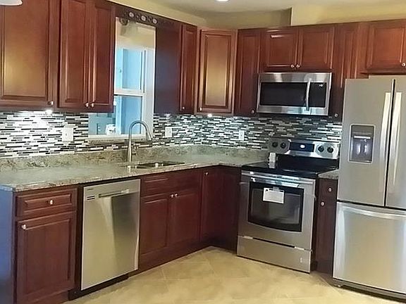 5th image of 1263 Bellevue Blvd