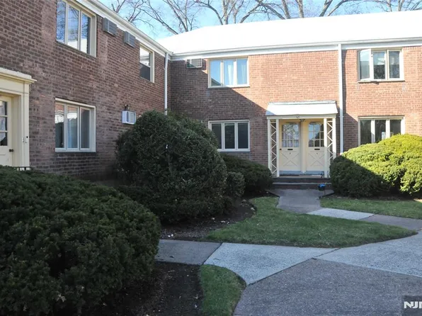 145 E Clinton Ave APT 5A, Bergenfield, NJ 07621