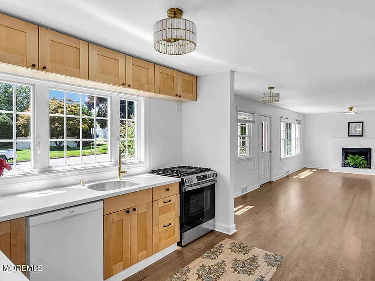 67 Victoria Pl — Photo 6