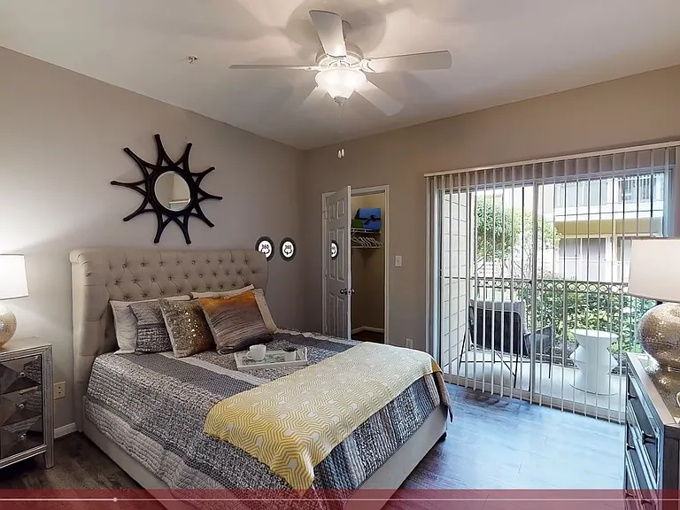 2921 Briarpark Dr — Photo 11
