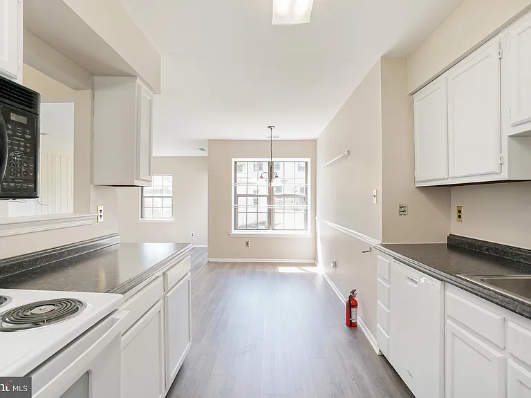 31 W Oleander Dr — Photo 9