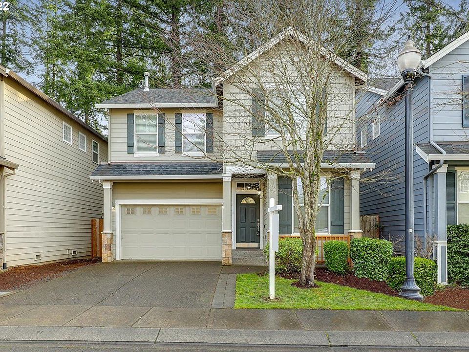 1st image of 272 NE 47th Pl