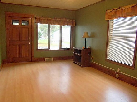 5th image of 309 74th St