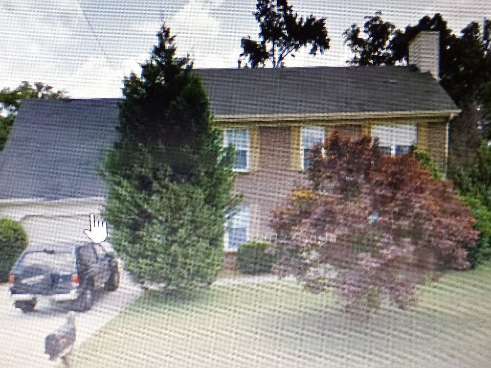 1st image of 6123 Great Oaks Dr