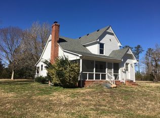 7638 Goshen Ln, Gloucester, VA 23061