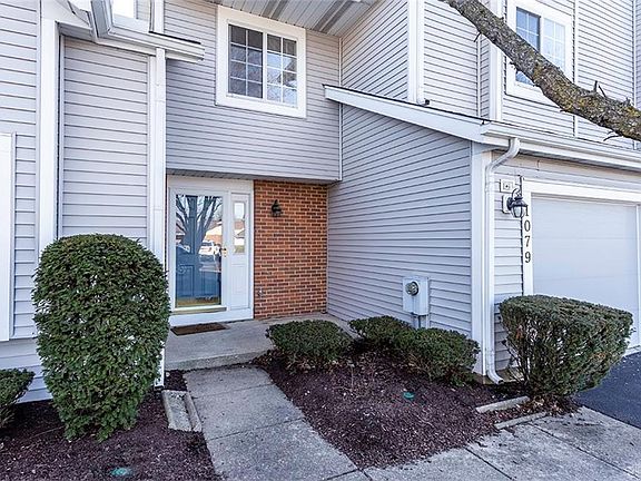 2nd image of 1079 Bay Harbour Cir