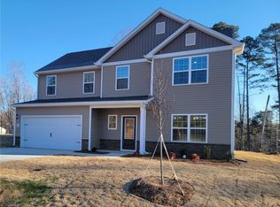 3453 Robindale Dr, Winston Salem, NC 27107