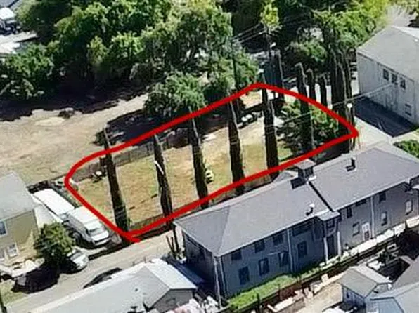 Winnie St, Walnut Grove, CA 95690