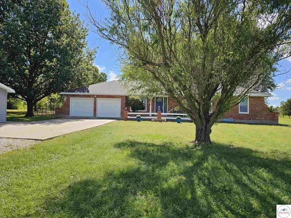 25270 Highway Hh, Sedalia, MO 65301