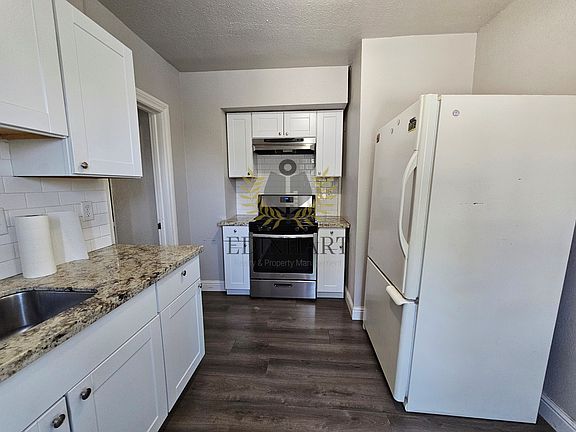 5th image of 915 N Harrison Ave