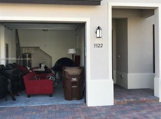3322 W 97th St, Hialeah, FL 33018
