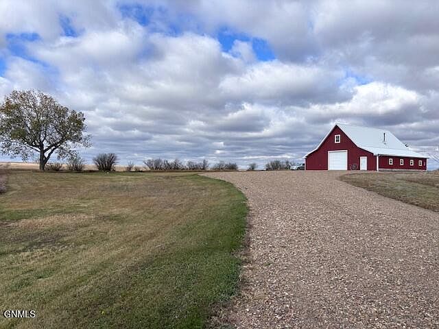 1st image of 4986 Montana #16