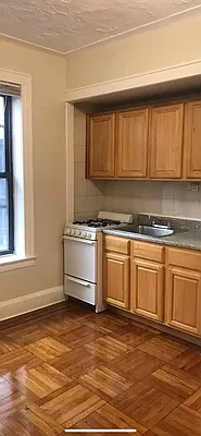 Rented by Ben Bay Realty Co. of Bay Ridge | media 17