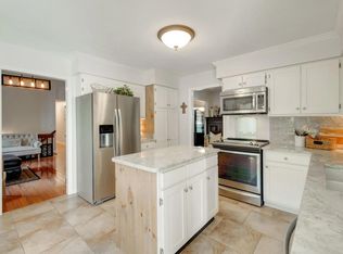 6528 Lake Shadows Cir, Hixson, TN 37343