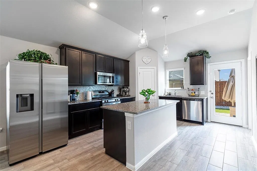 14132 Calderwood St — Photo 4